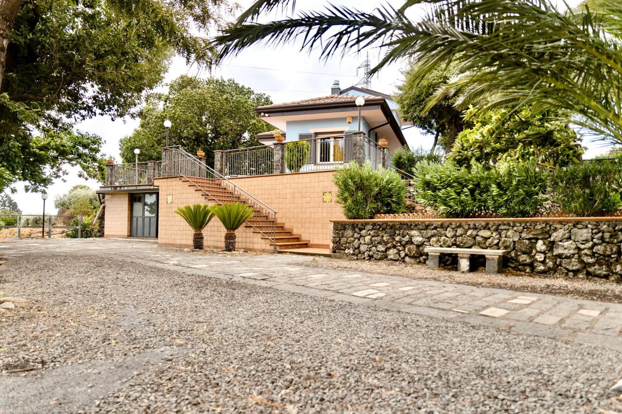 Villa Melany Casa Vacanza Пиедимонте Етнео Екстериор снимка