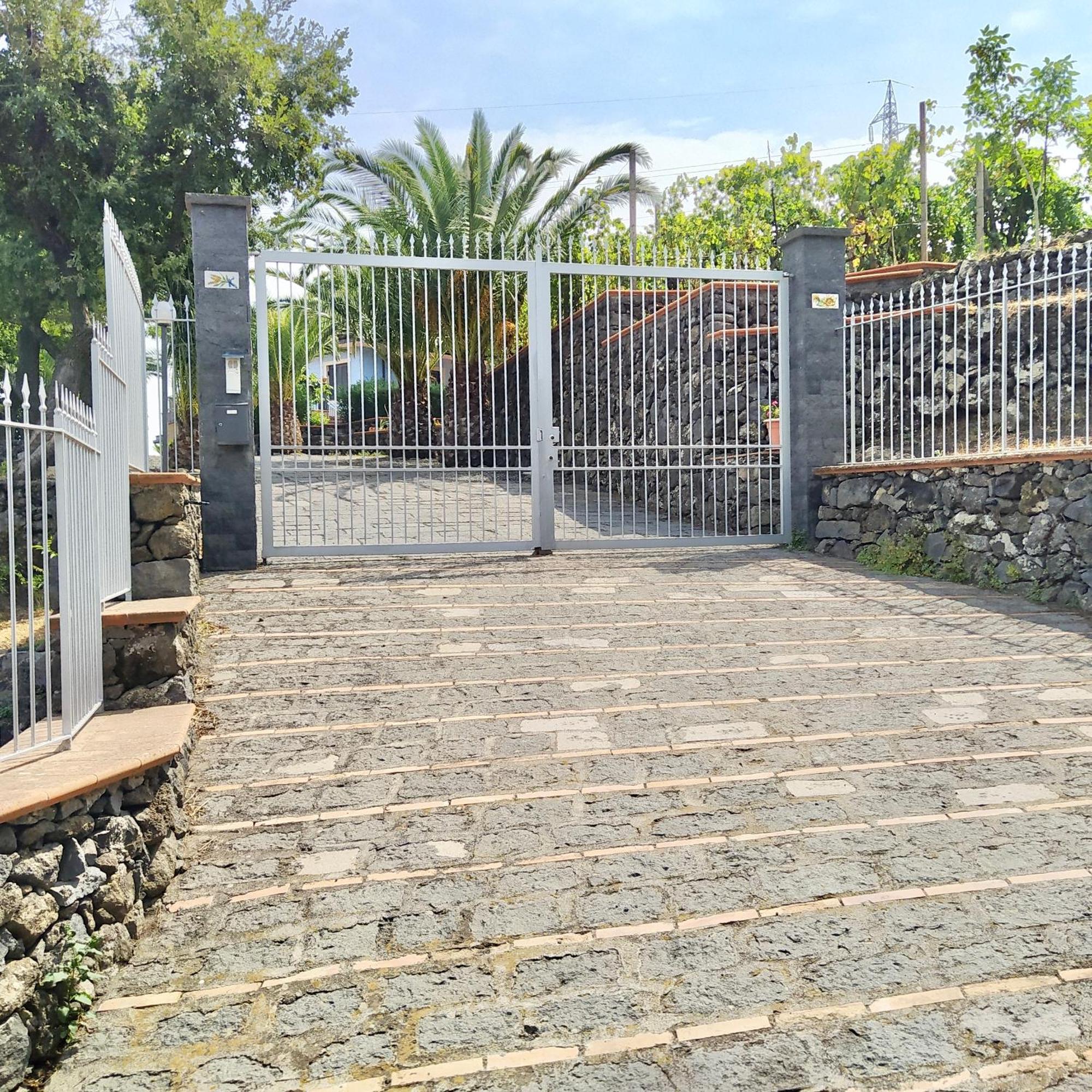 Villa Melany Casa Vacanza Пиедимонте Етнео Екстериор снимка
